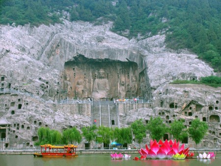Buddhas of Longmen Grottoes 